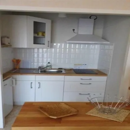 Emplacement Ideal Pour Ce Studio Proche Plage Et Commerces Les Sables-dʼOlonne